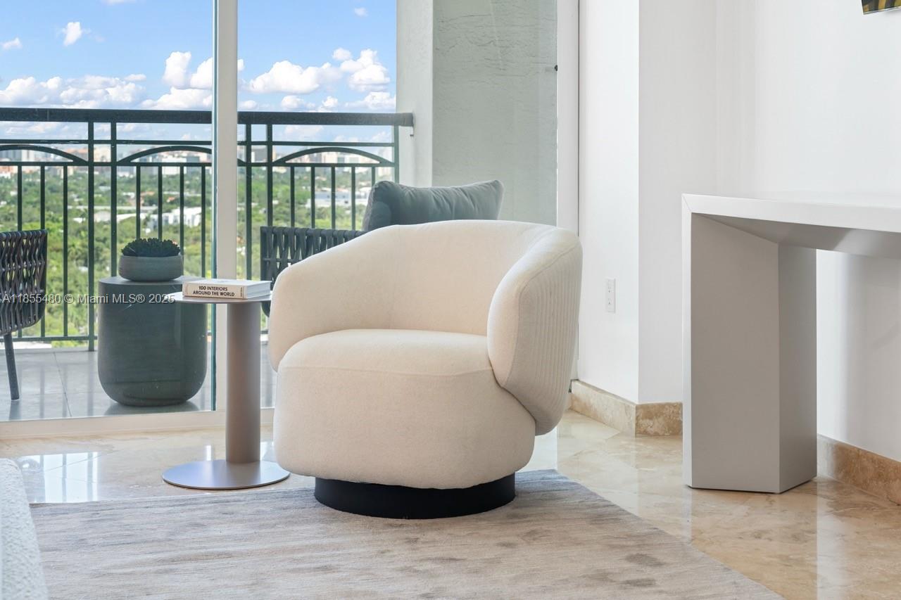 THE TOWER RESIDENCES COND - Residential