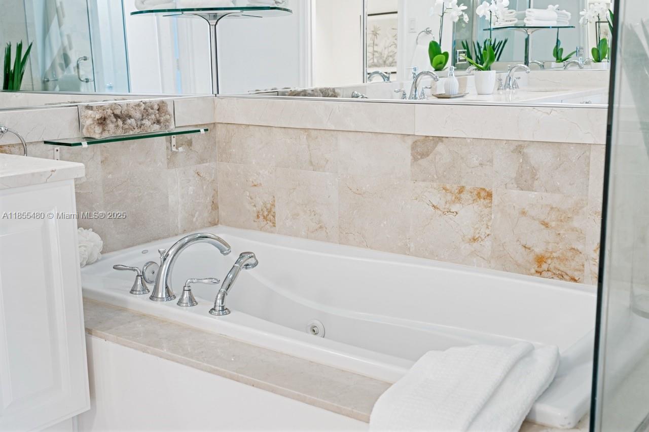 THE TOWER RESIDENCES COND - Residential