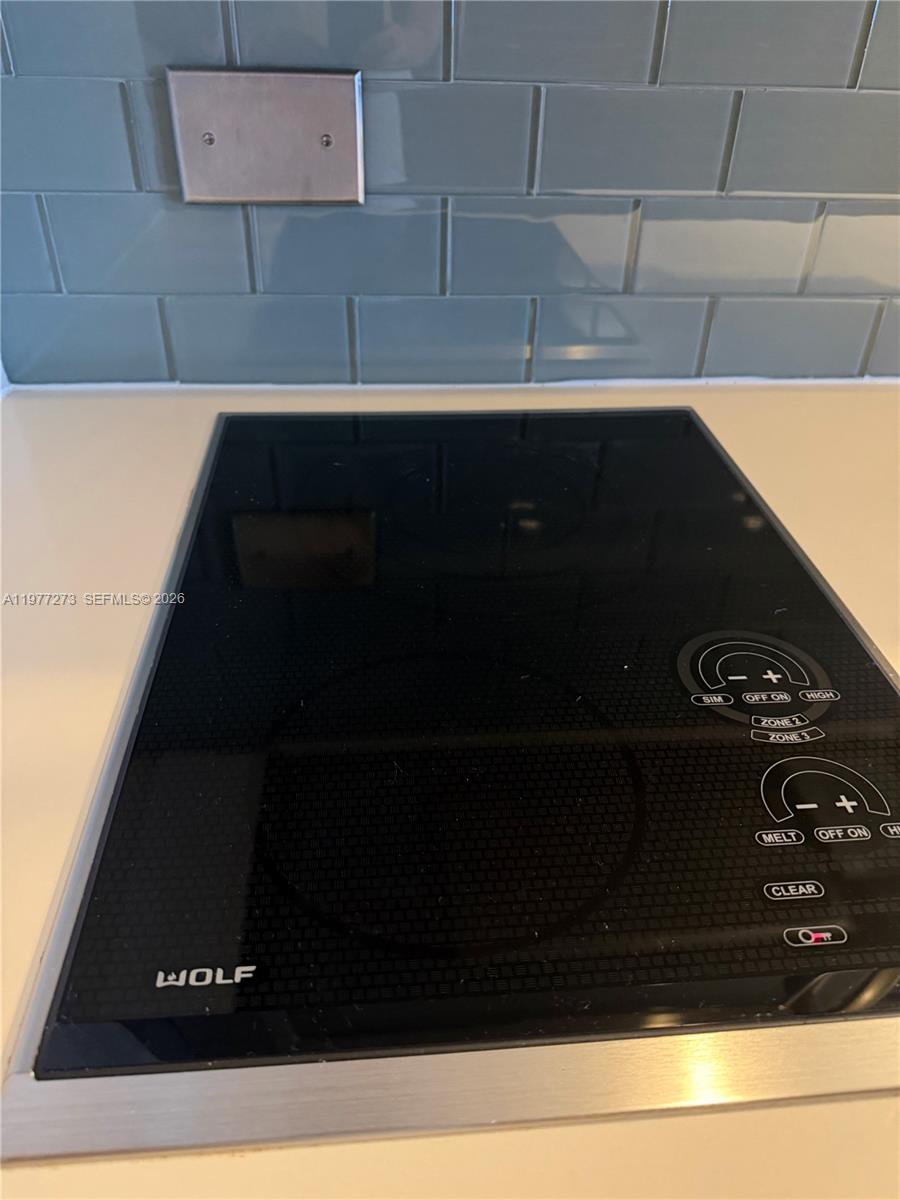 551 FLB CONDOMINIUM RESID - Residential