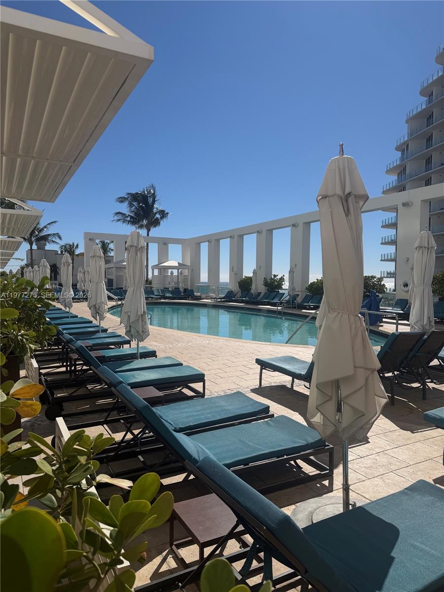 551 FLB CONDOMINIUM RESID - Residential