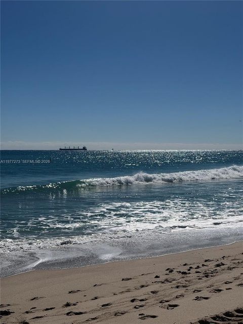 Tiny photo for 551 N Fort Lauderdale Beach Blvd #R1810, Fort Lauderdale, FL 33304 (MLS # A11977273)