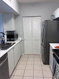 TIDES AT BRIDGESIDE SQUAR - Residential Lease