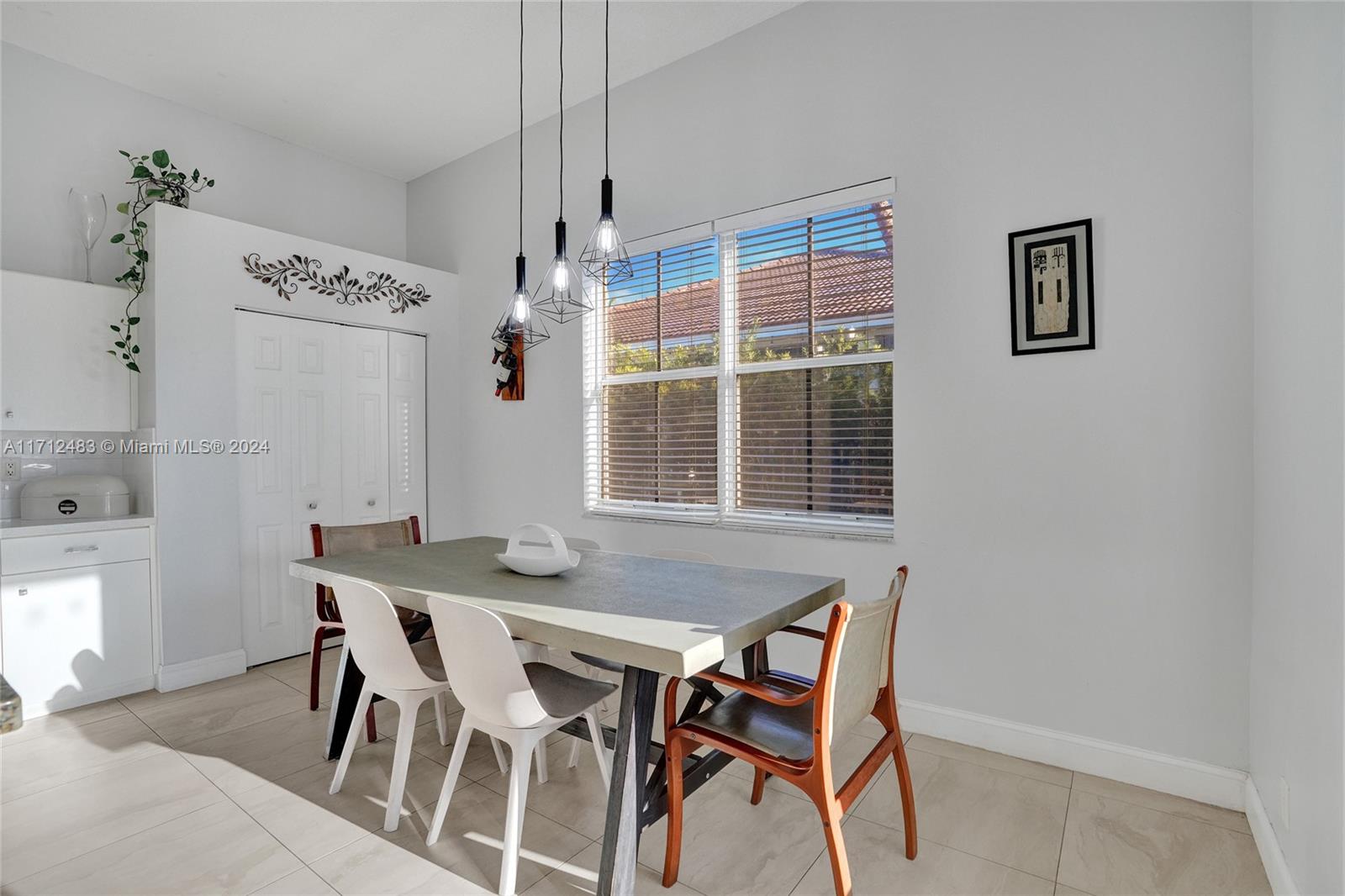 SECTOR 2-PARCELS 1 2 3 4 - Residential Lease