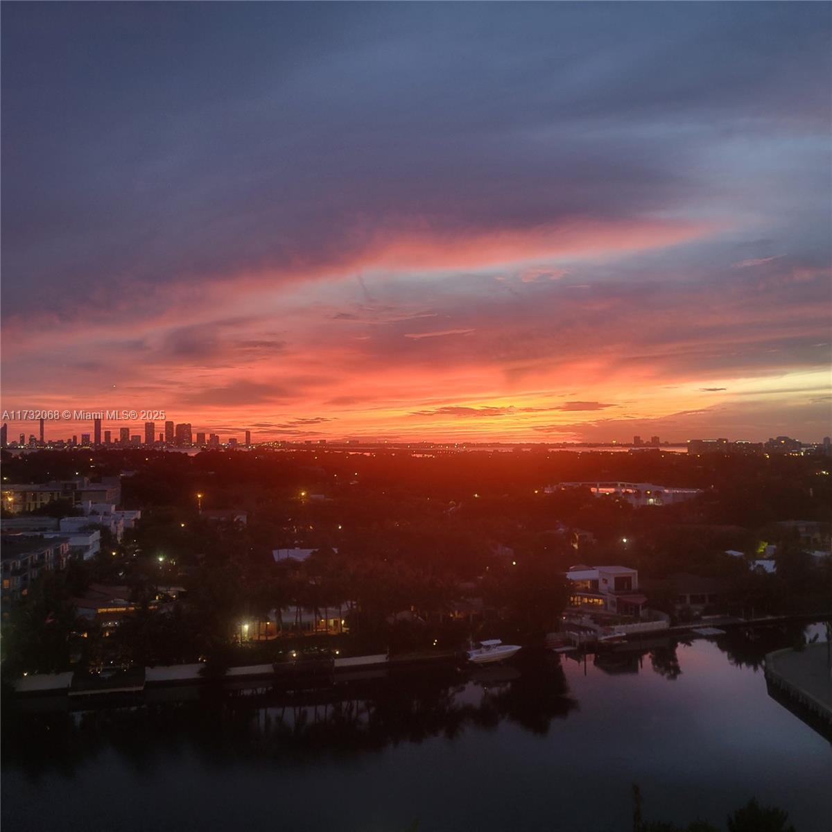 CLUB ATLANTIS CONDO - Residential