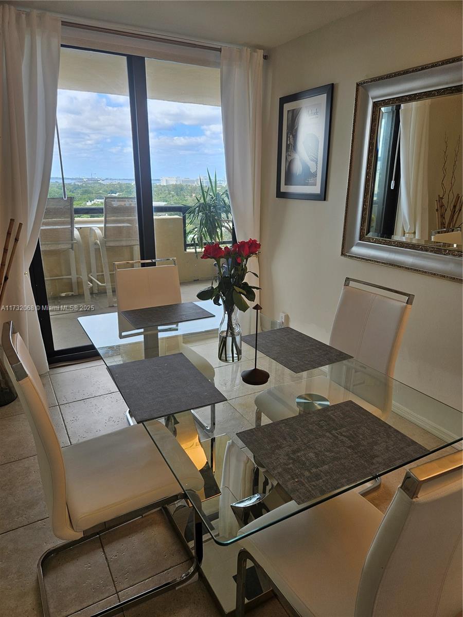 CLUB ATLANTIS CONDO - Residential