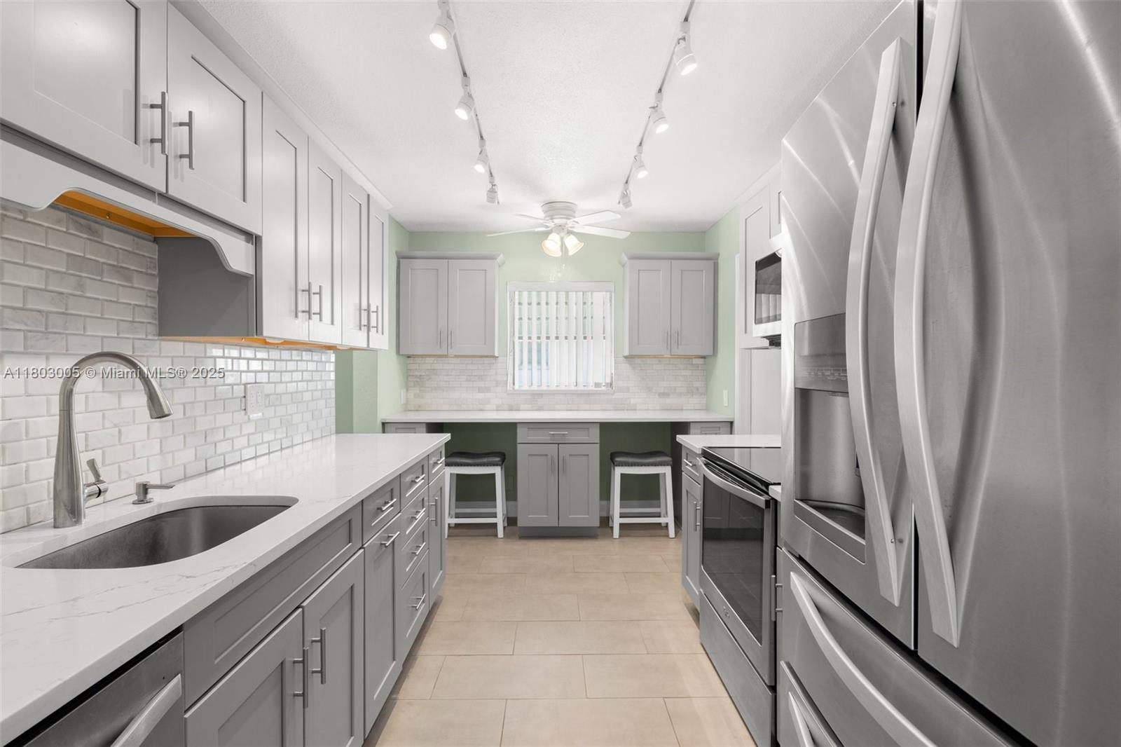 PALM BEACH LEISUREVILLE S - Residential