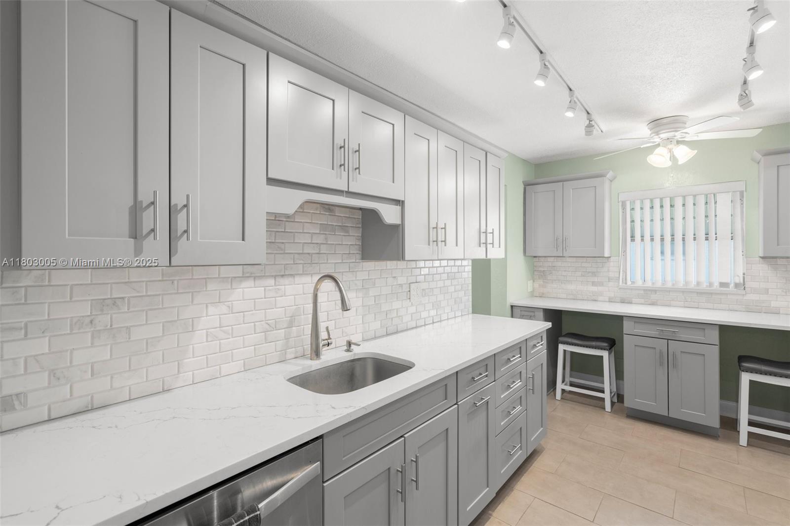 PALM BEACH LEISUREVILLE S - Residential