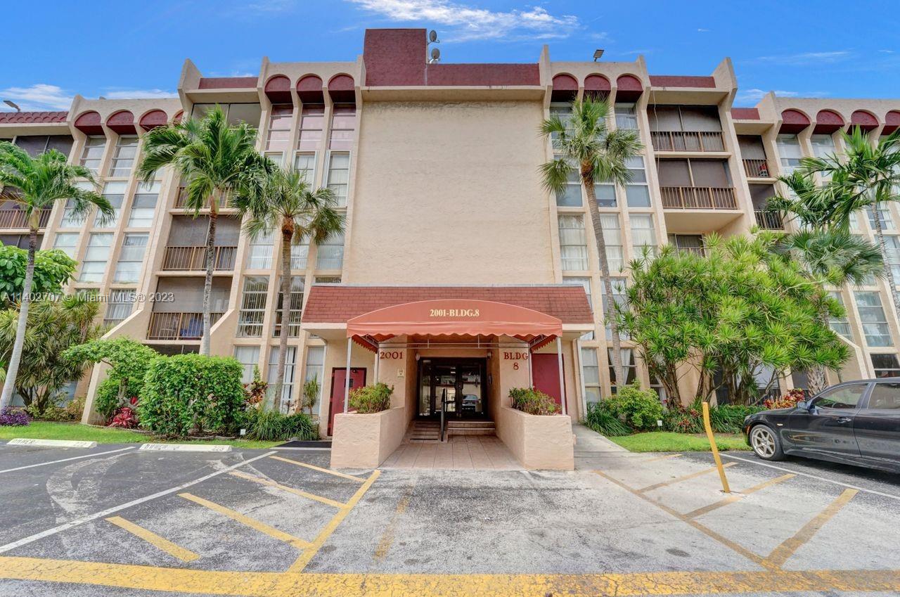 RENOVATION READY! FANTASTIC OPPORTUYNITY TO UPDATE THIS CONDO TO TODAY'S TASTES. WELL MAINTAINED, USED ONLY A COUPLE TIMES A YEAR BY OUT OF TOWN OWNER. TRUE 2 BEDROOM WITH DEN/DINING ROOM. NEWER TILE FLOORING THROUGHT, GREAT LOCATION, CLOSE TO THE BEACHES, SHOPPING, HOUSES OF WORSHIP, AND PARKS. 40 YEAR CERTIFICATION COMPLETED, NO PENDING ASSESSMENTS IN PLACE. SPRINKER RETRFIT COMPLETED. TENNIS COURTS AND POOL NEXT TO BUILDING TO ENJOY. LOW MONTHLY MAINT. NO PETS UNLESS CERTIFIED THERAPY PET. NO RENTING FIRST YEAR OF OWNERSHIP. GREAT OPPORTUNITY TO UPDATE A UNIT TO TODAY'S TASTES.