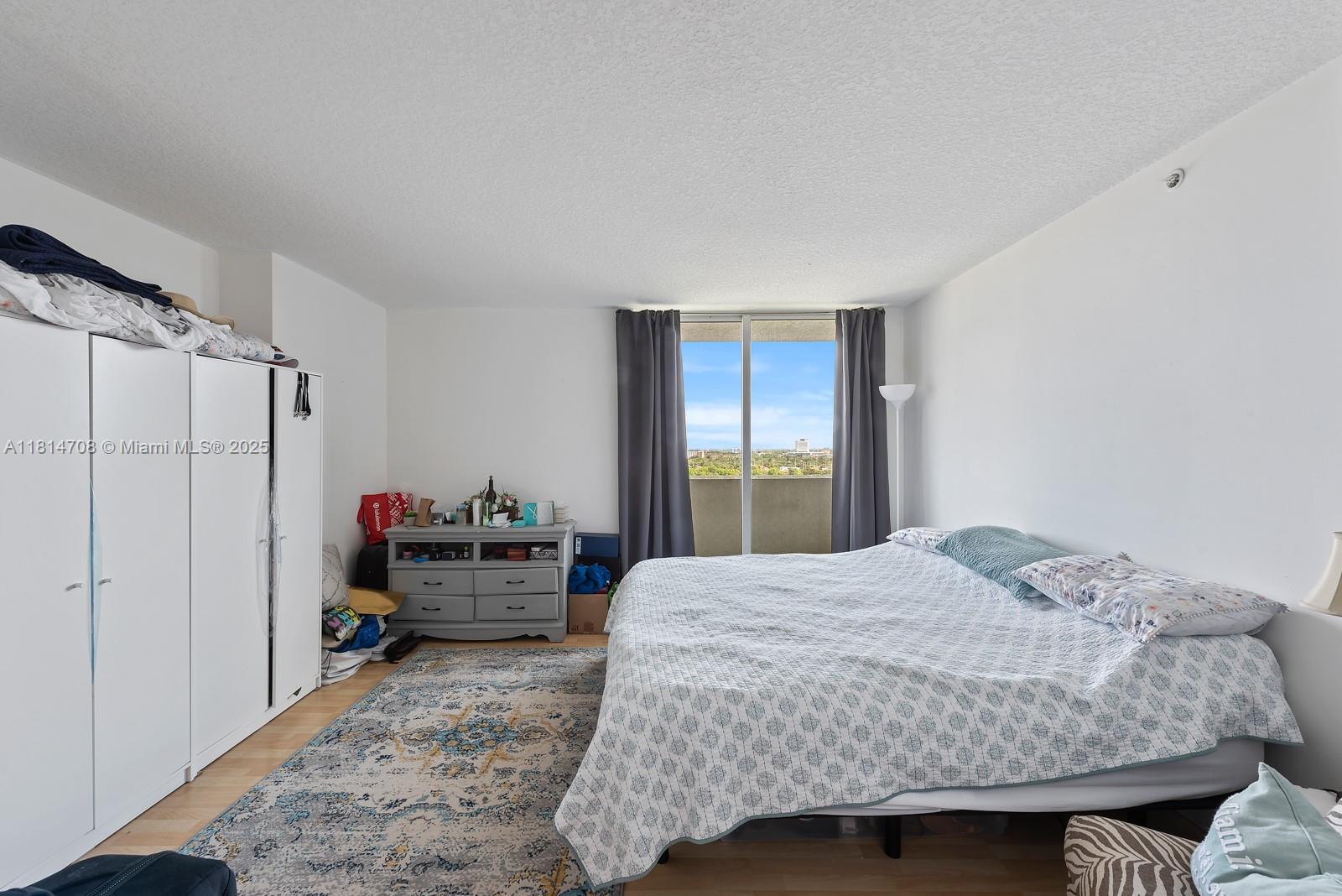 THE ASTON CONDO - Residential Lease