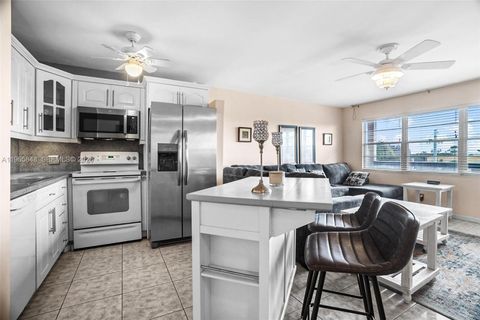 Photo of 408 Southampton A #408, West Palm Beach, FL 33417 (MLS # A11965848)