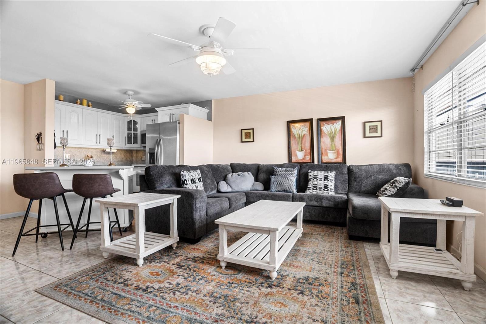 SOUTHAMPTON CONDO - Residential