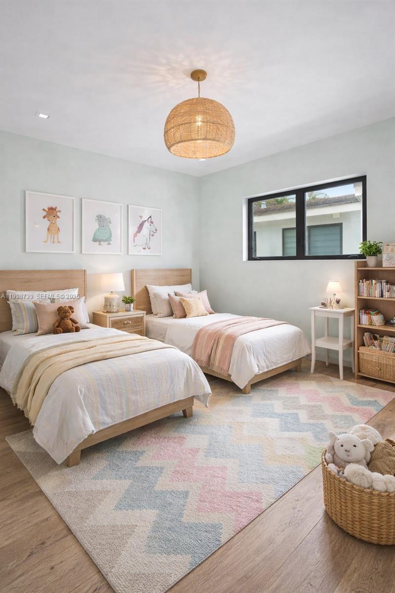 SILVER BLUFF ESTS-SEC A - Residential Lease