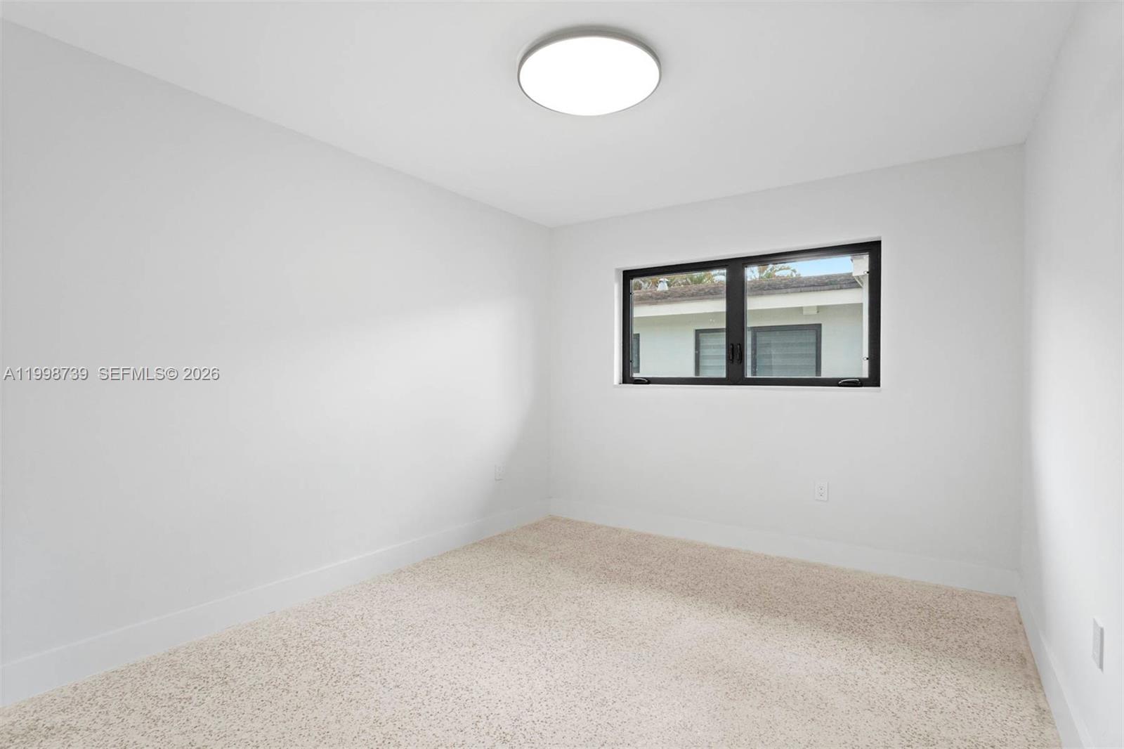 SILVER BLUFF ESTS-SEC A - Residential Lease