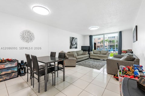 Photo of 319 NE 14th Ave #106, Hallandale Beach, FL 33009 (MLS # A12086091)