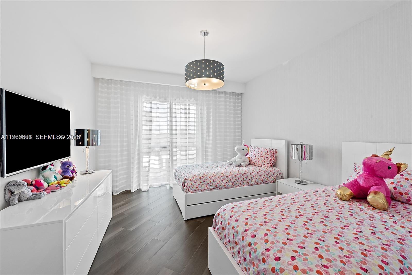 MARINA PALMS RESIDENCES N - Residential