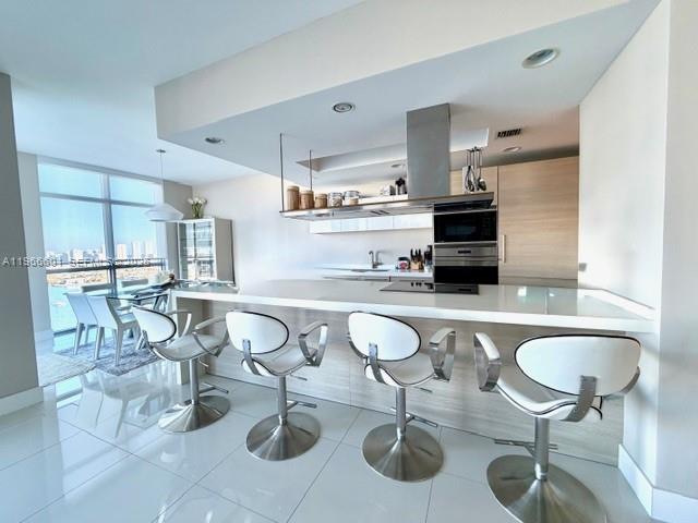 MARINA PALMS RESIDENCES N - Residential