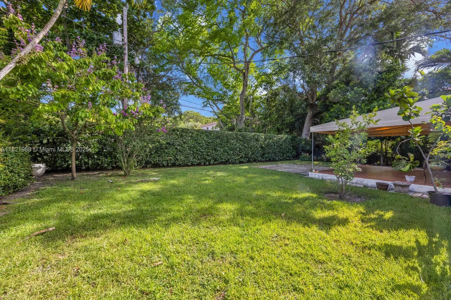 Coral Gables, Florida 33134, United States, 3 Bedrooms Bedrooms, ,2 BathroomsBathrooms,Residential,Active,155077