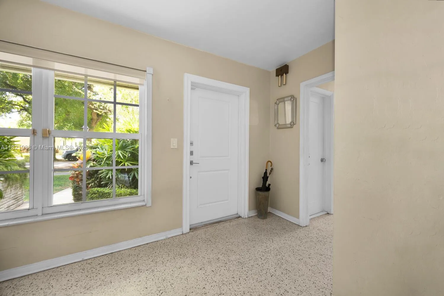 Coral Gables, Florida 33134, United States, 3 Bedrooms Bedrooms, ,2 BathroomsBathrooms,Residential,Active,155077