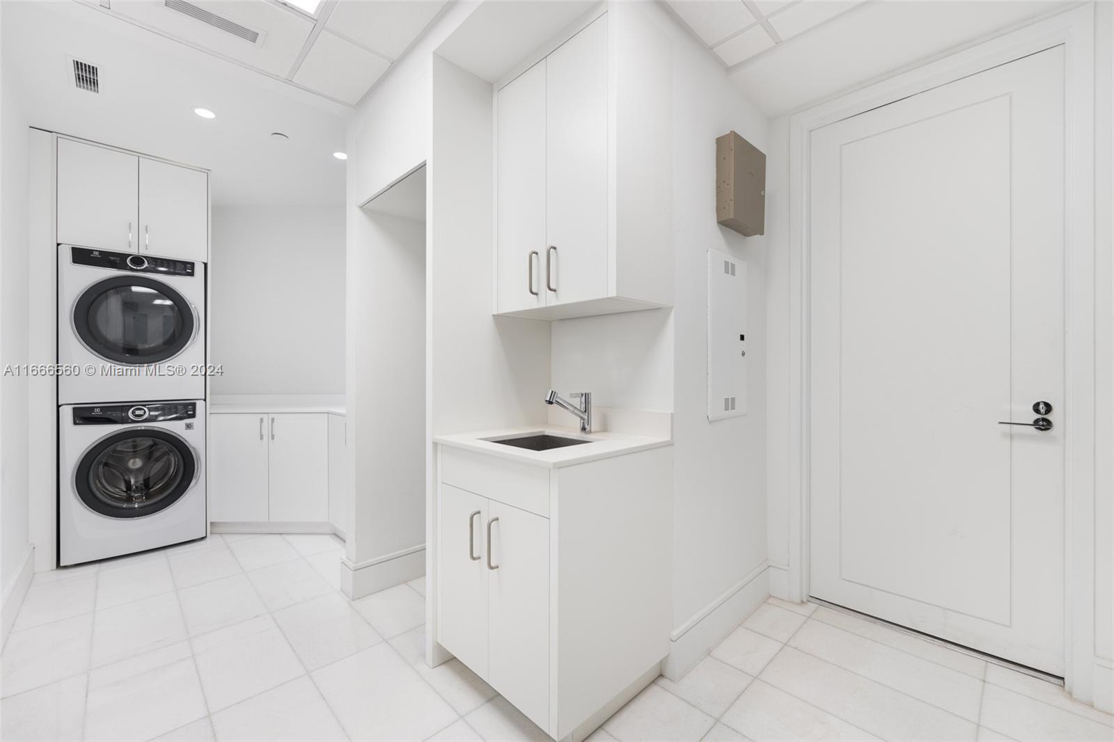 Estates at Acqualina - Residential