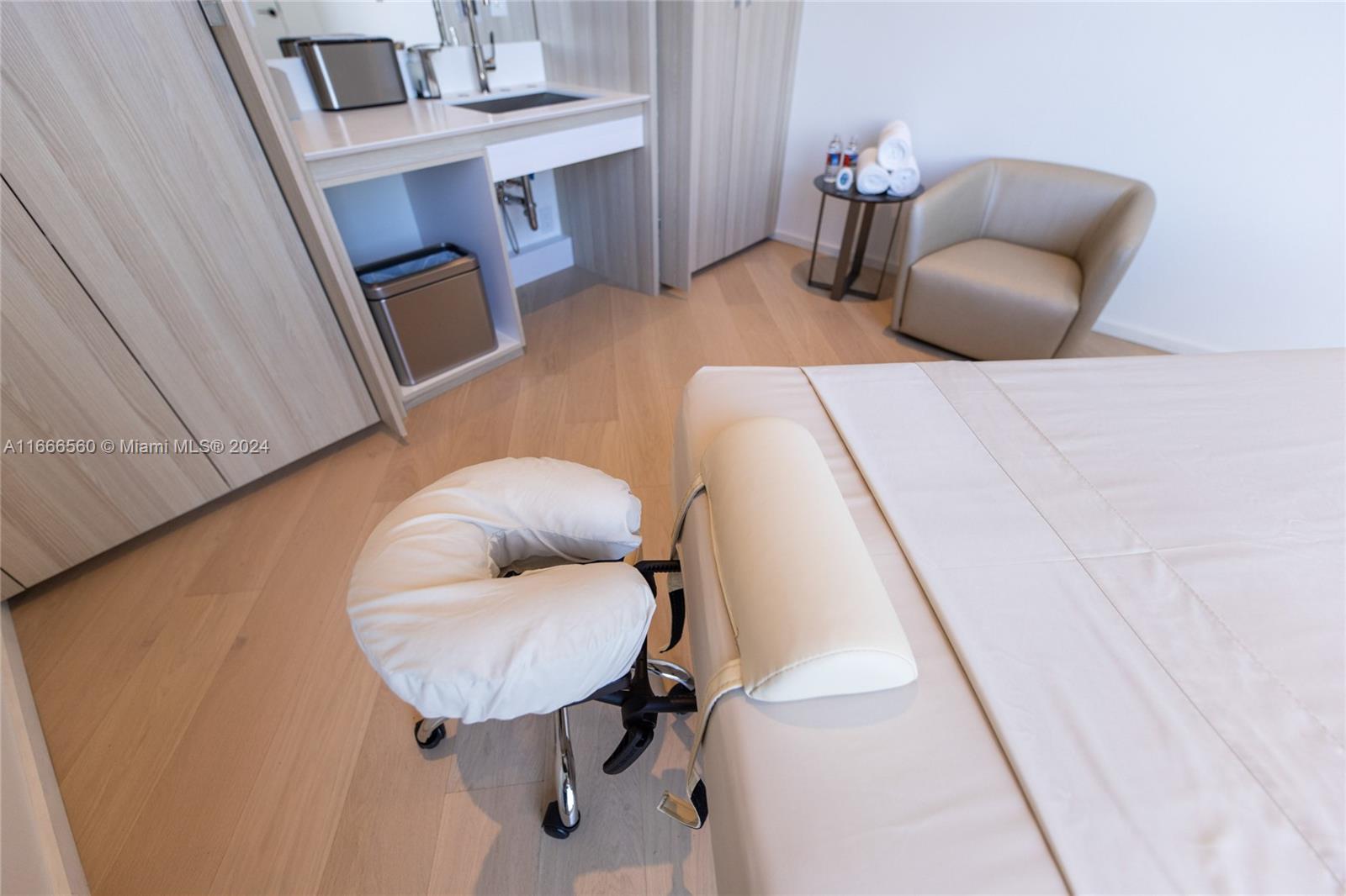 Estates at Acqualina - Residential