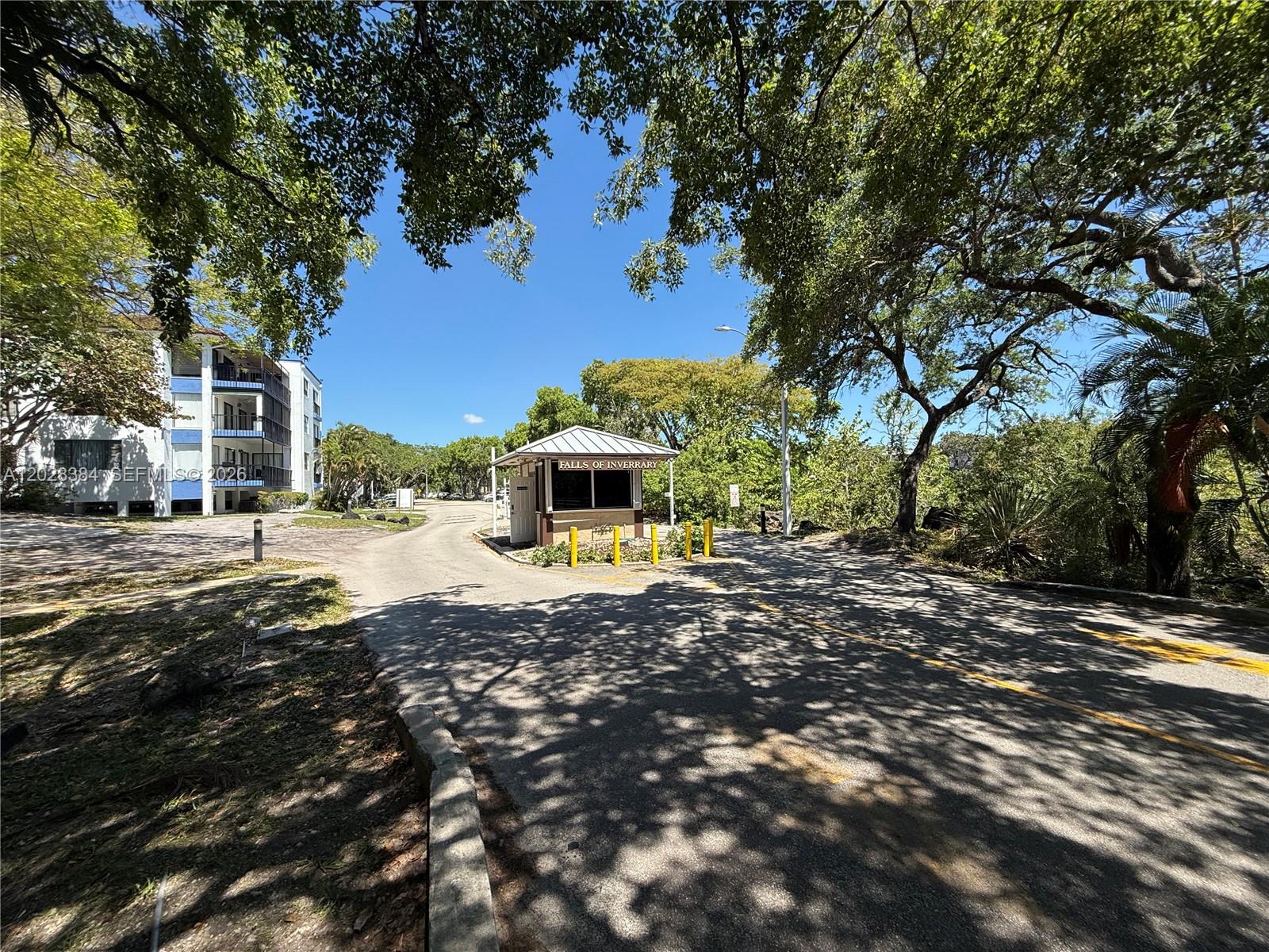 INVERRARY COUNTRY CLUB - Residential
