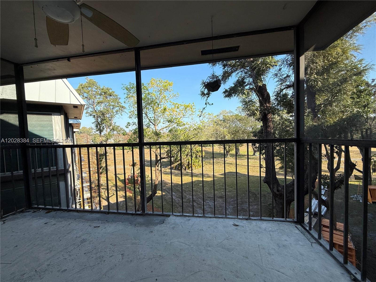 INVERRARY COUNTRY CLUB - Residential