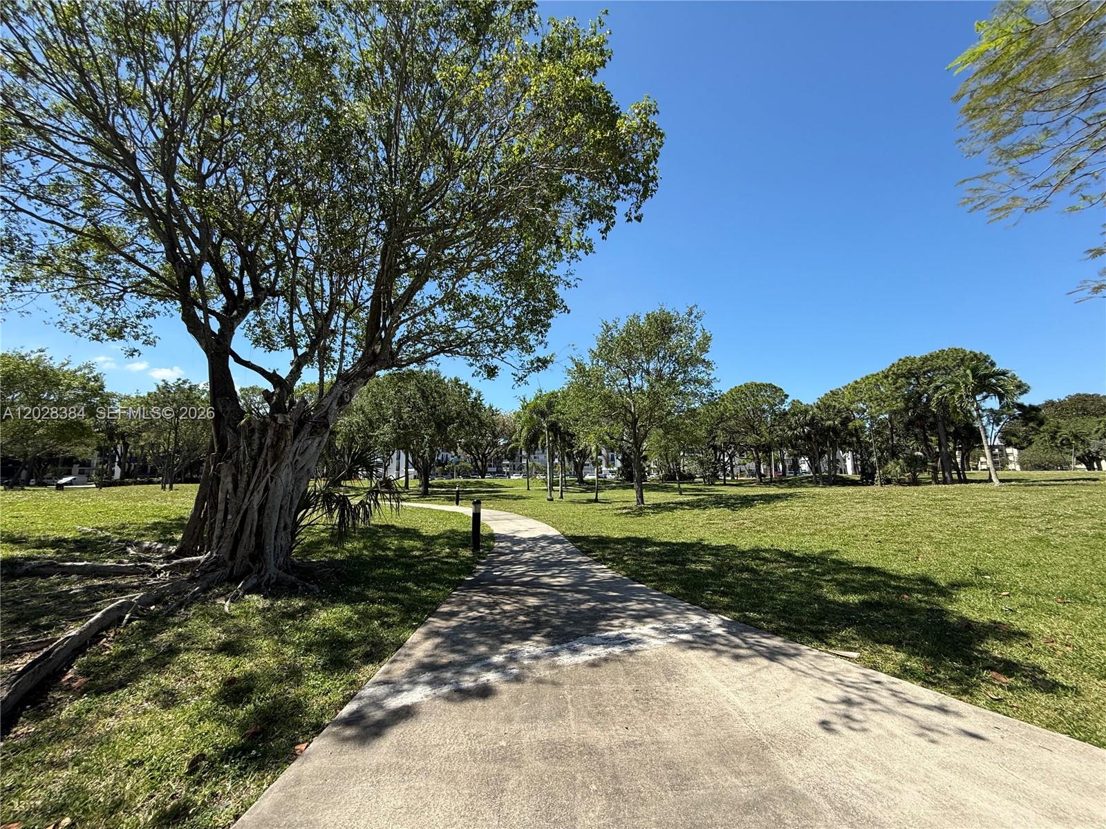 INVERRARY COUNTRY CLUB - Residential