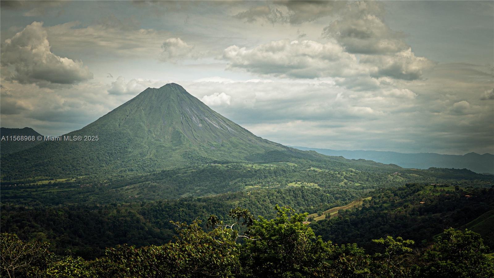Ajauela, Costa Rica - Land