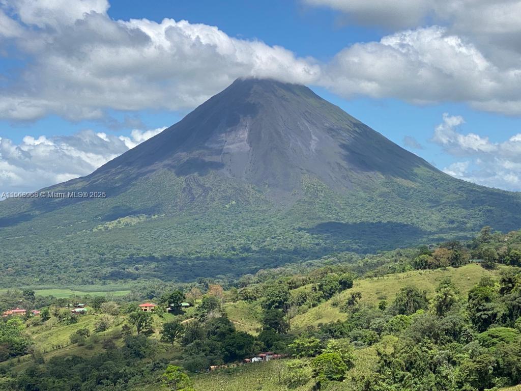 Ajauela, Costa Rica - Land