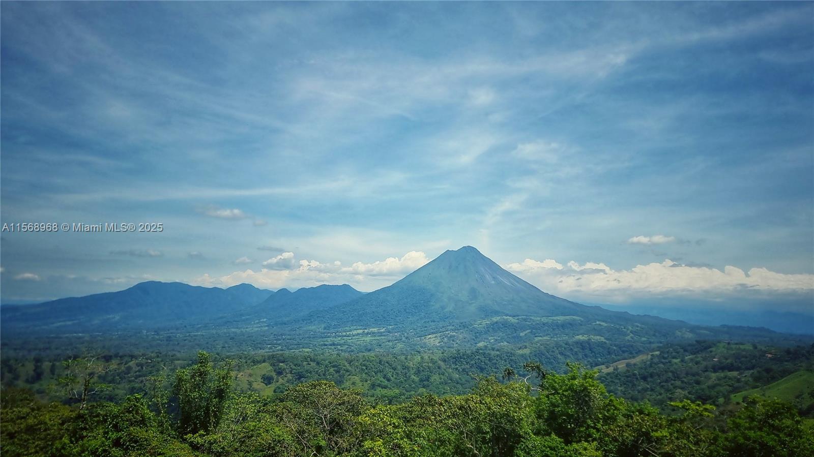 Ajauela, Costa Rica - Land