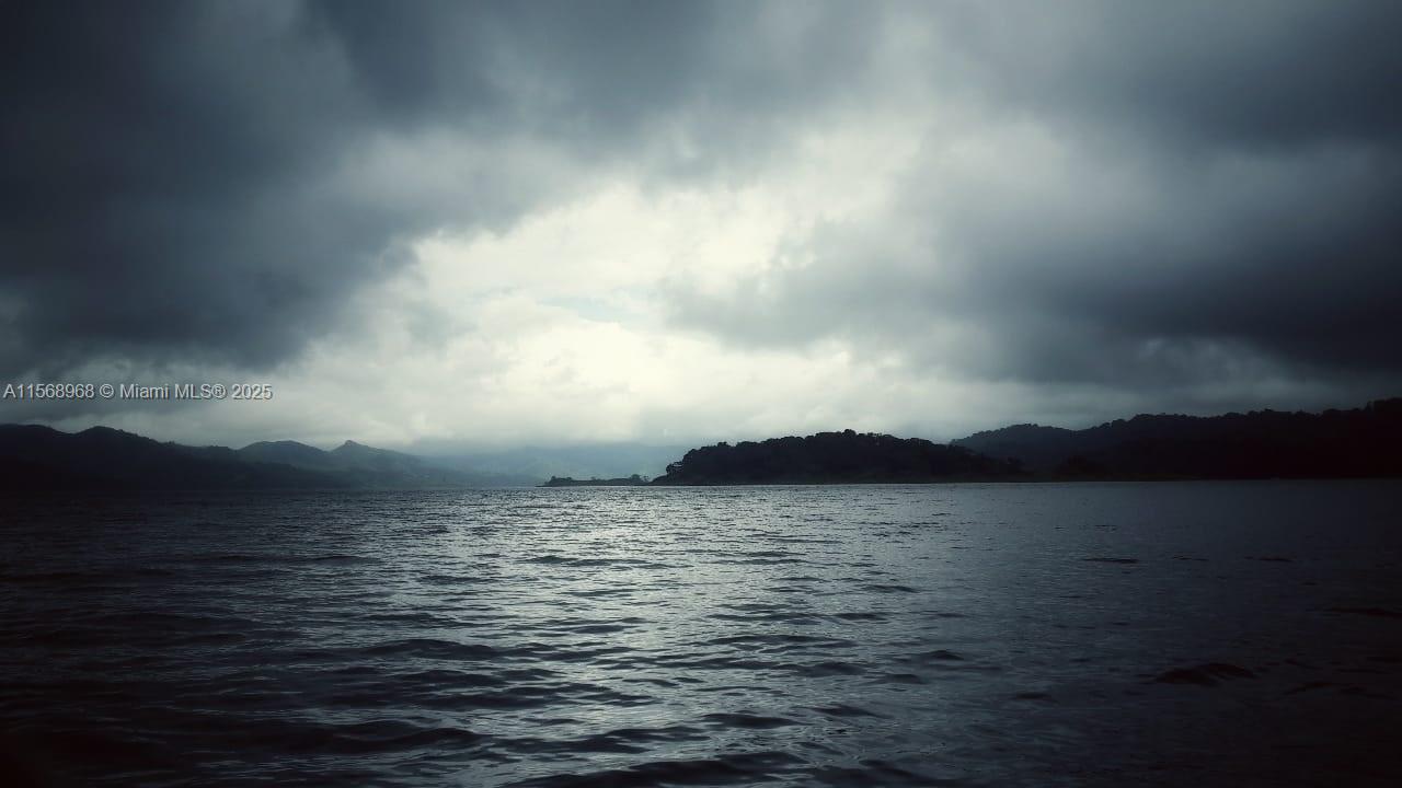 Ajauela, Costa Rica - Land