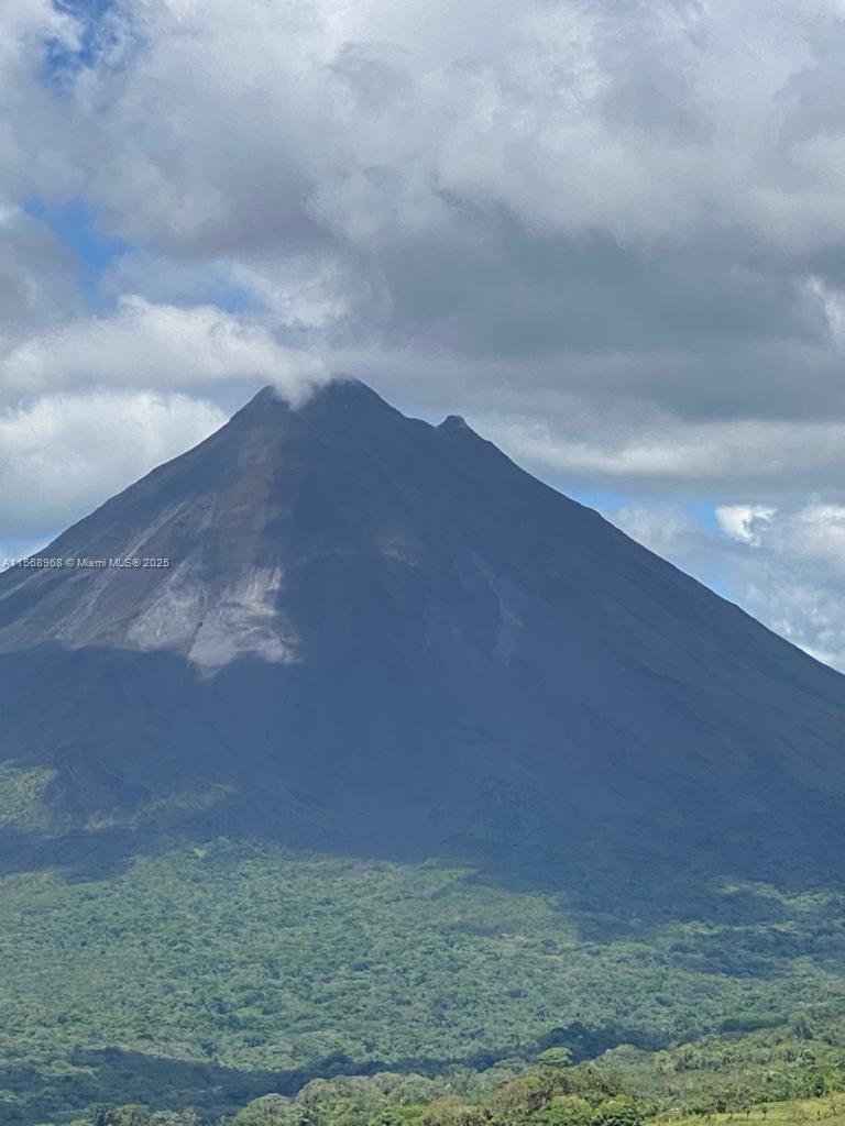 Ajauela, Costa Rica - Land