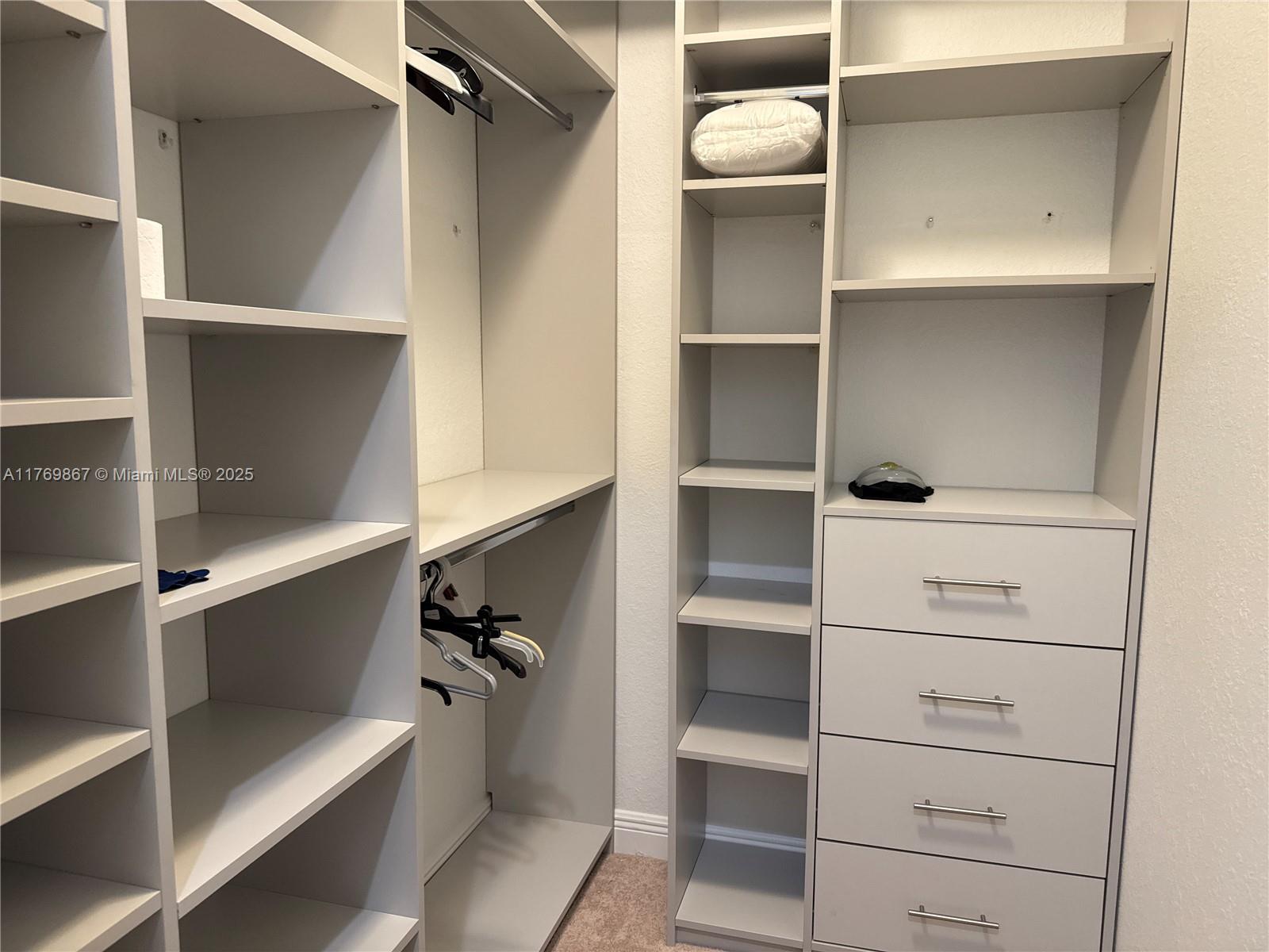 DORAL BREEZE - Residential