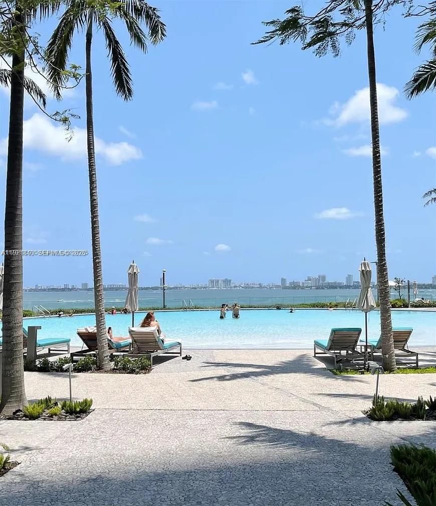 PARAISO BAY CONDO - Residential Lease