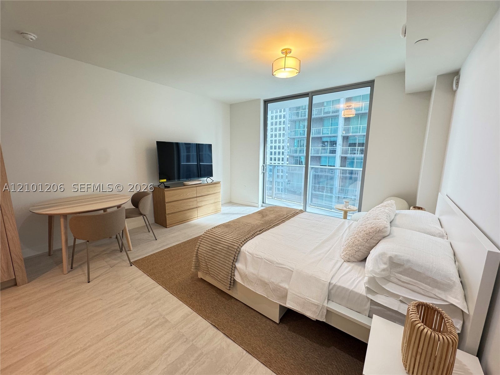 77 SE 5th 1909