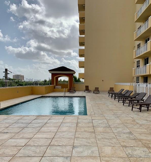 LEJEUNE PLAZA CONDO - Residential Lease