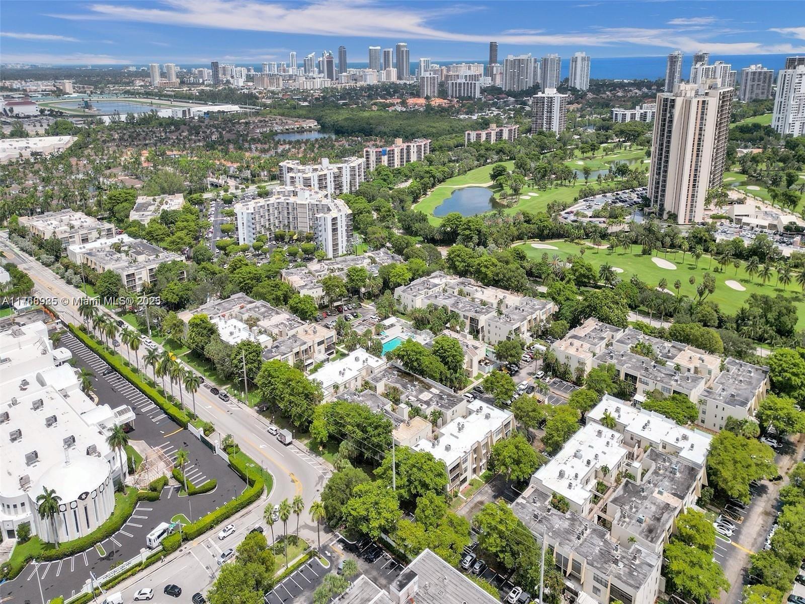 VILLA DORADA CONDO NO 5 - Residential