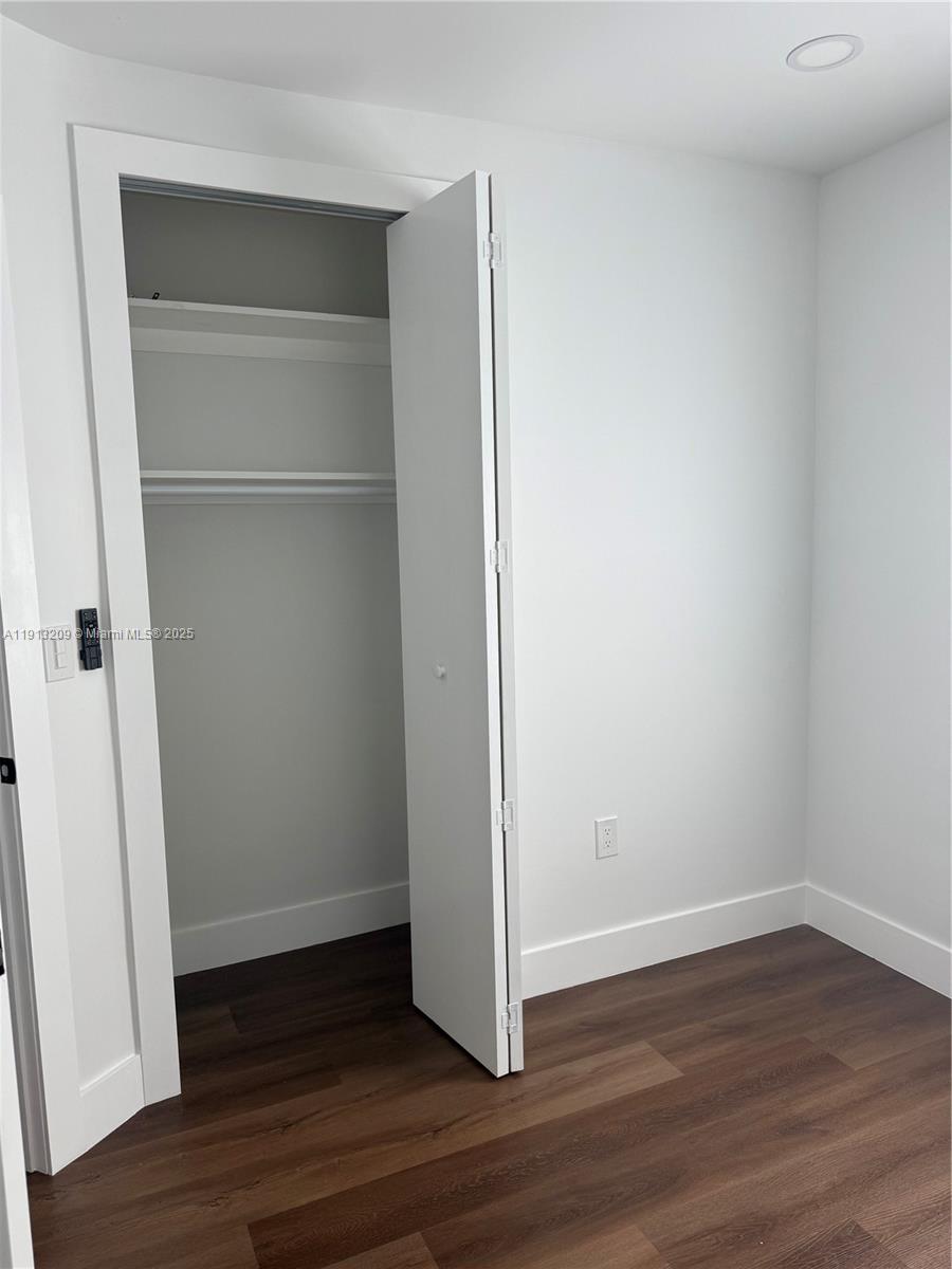 BUENA VISTA GARDENS - Residential Lease