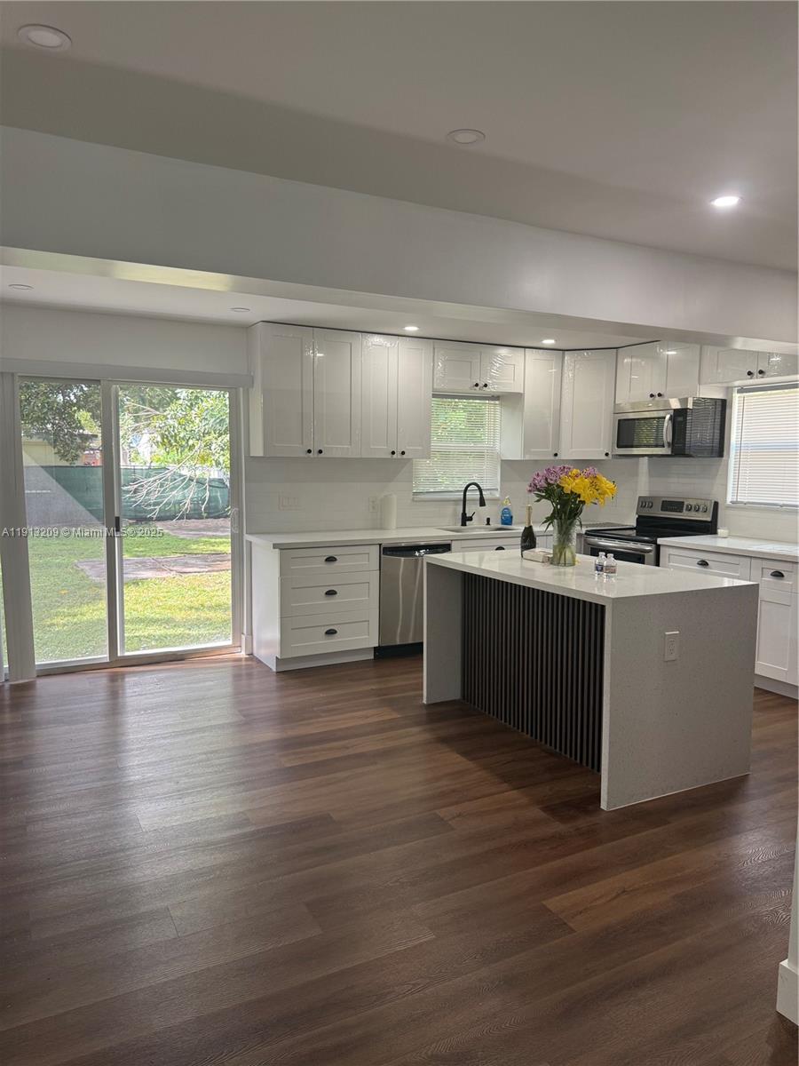 BUENA VISTA GARDENS - Residential Lease