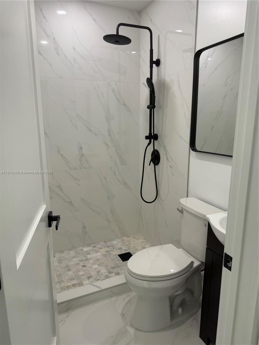 BUENA VISTA GARDENS - Residential Lease