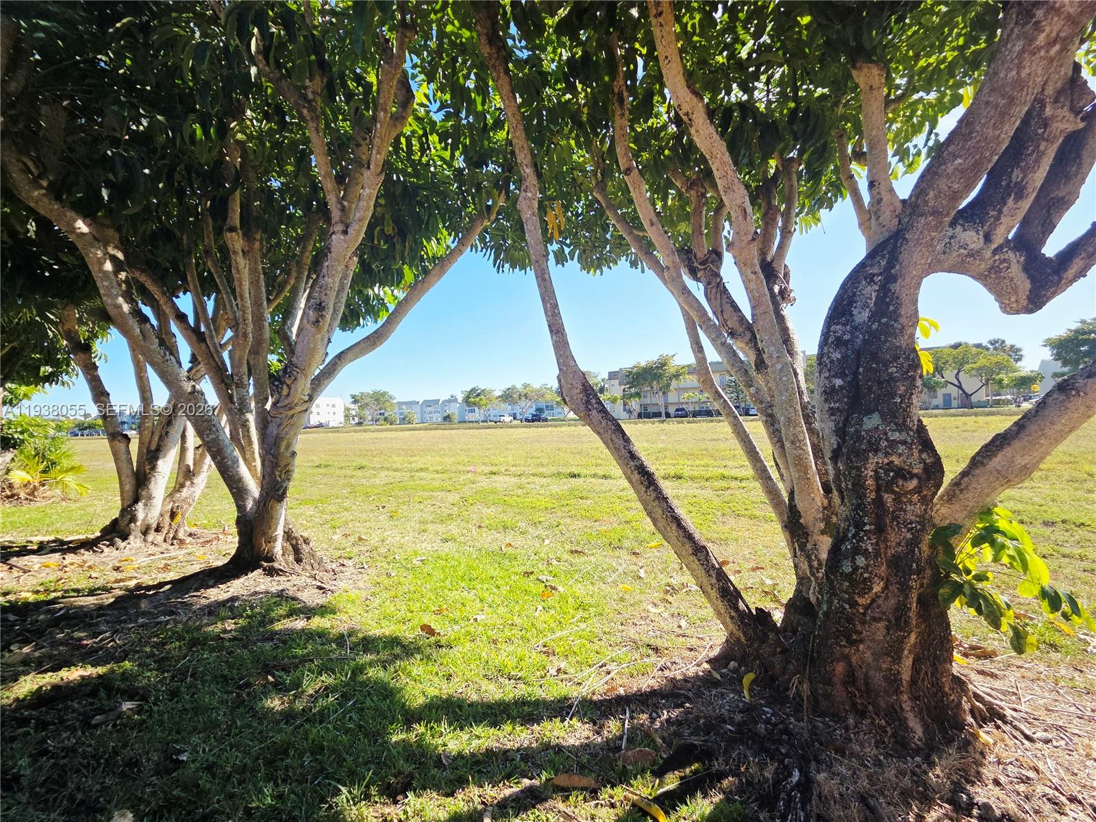 WATERSIDE VILLAS - Residential Lease