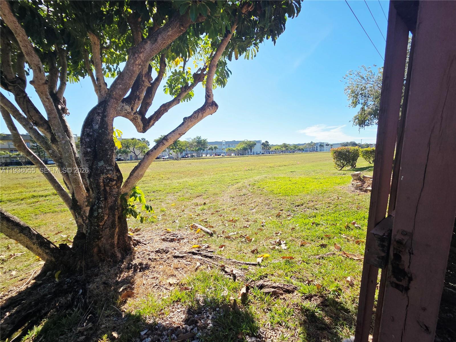 WATERSIDE VILLAS - Residential Lease