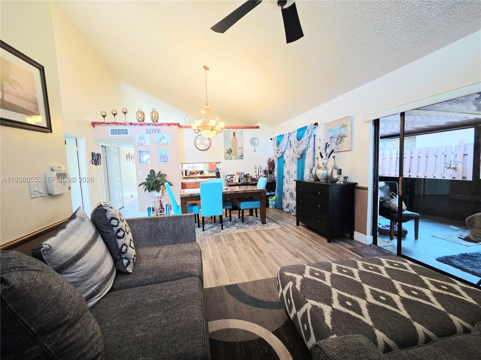 WATERSIDE VILLAS - Residential Lease