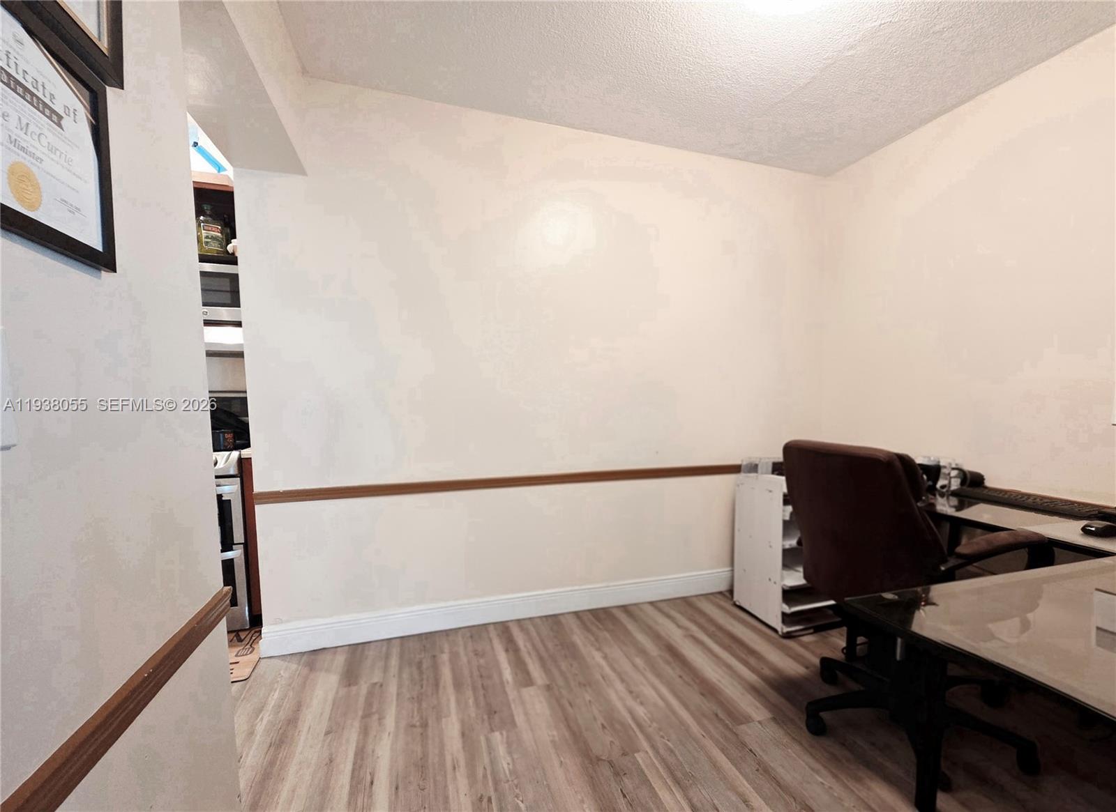 WATERSIDE VILLAS - Residential Lease