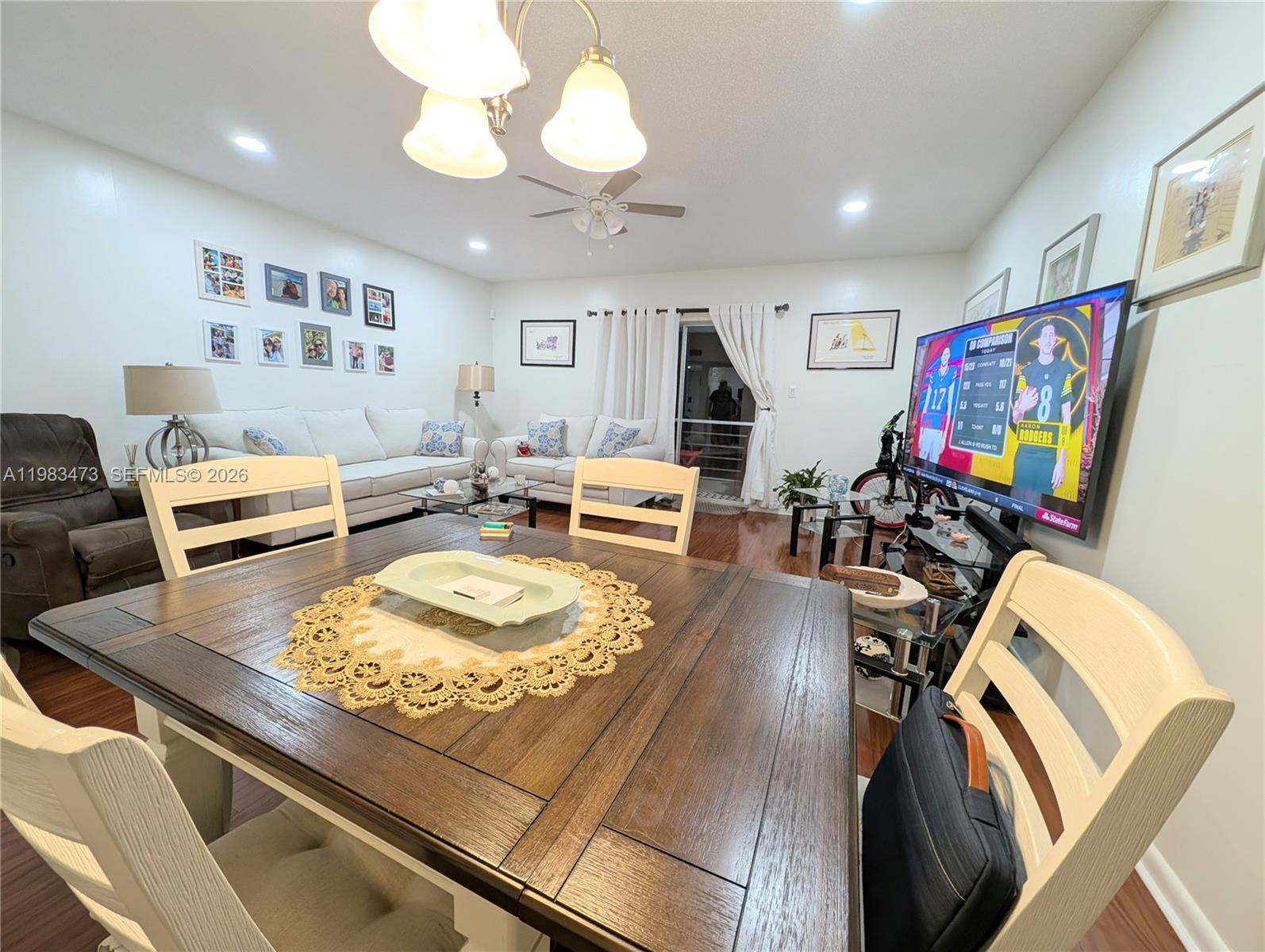 CASTLE APARTMENTS 4 CONDO - Residential