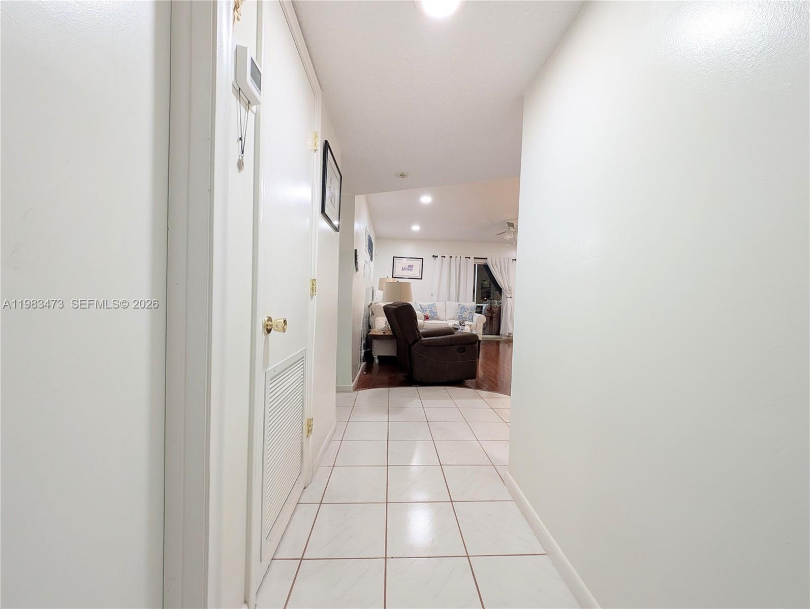 CASTLE APARTMENTS 4 CONDO - Residential