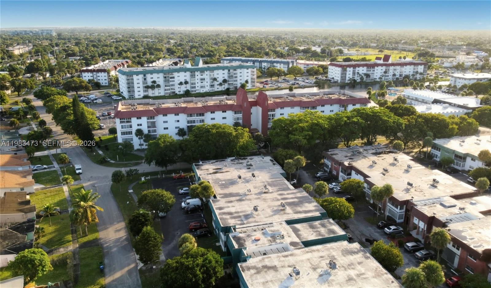 CASTLE APARTMENTS 4 CONDO - Residential