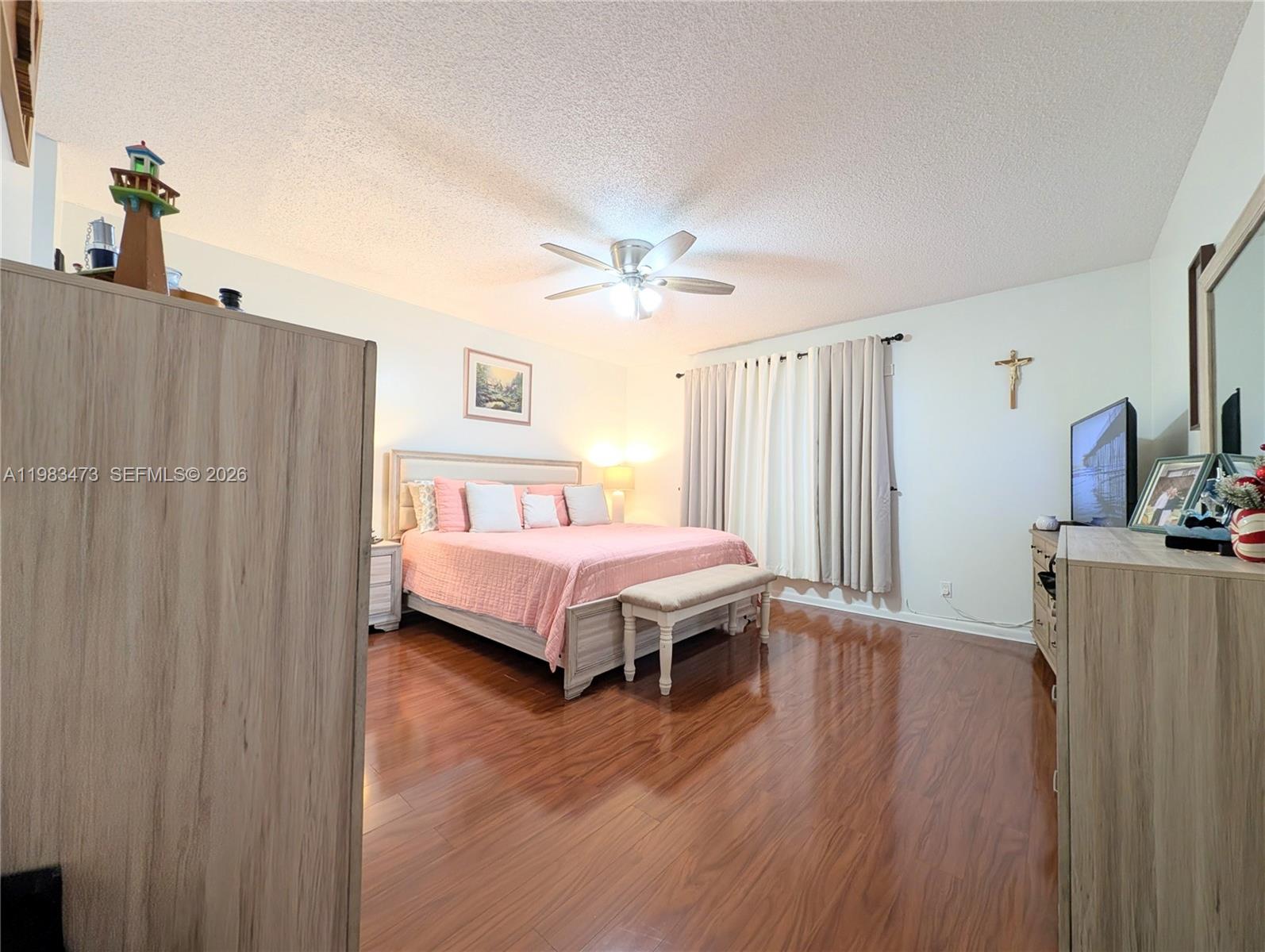 CASTLE APARTMENTS 4 CONDO - Residential