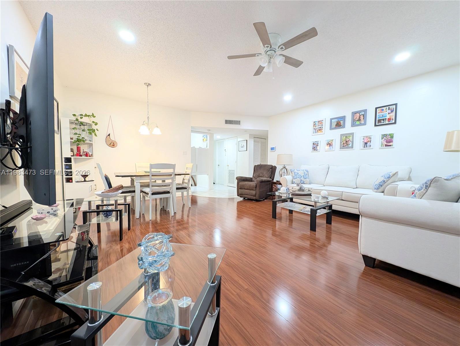 CASTLE APARTMENTS 4 CONDO - Residential