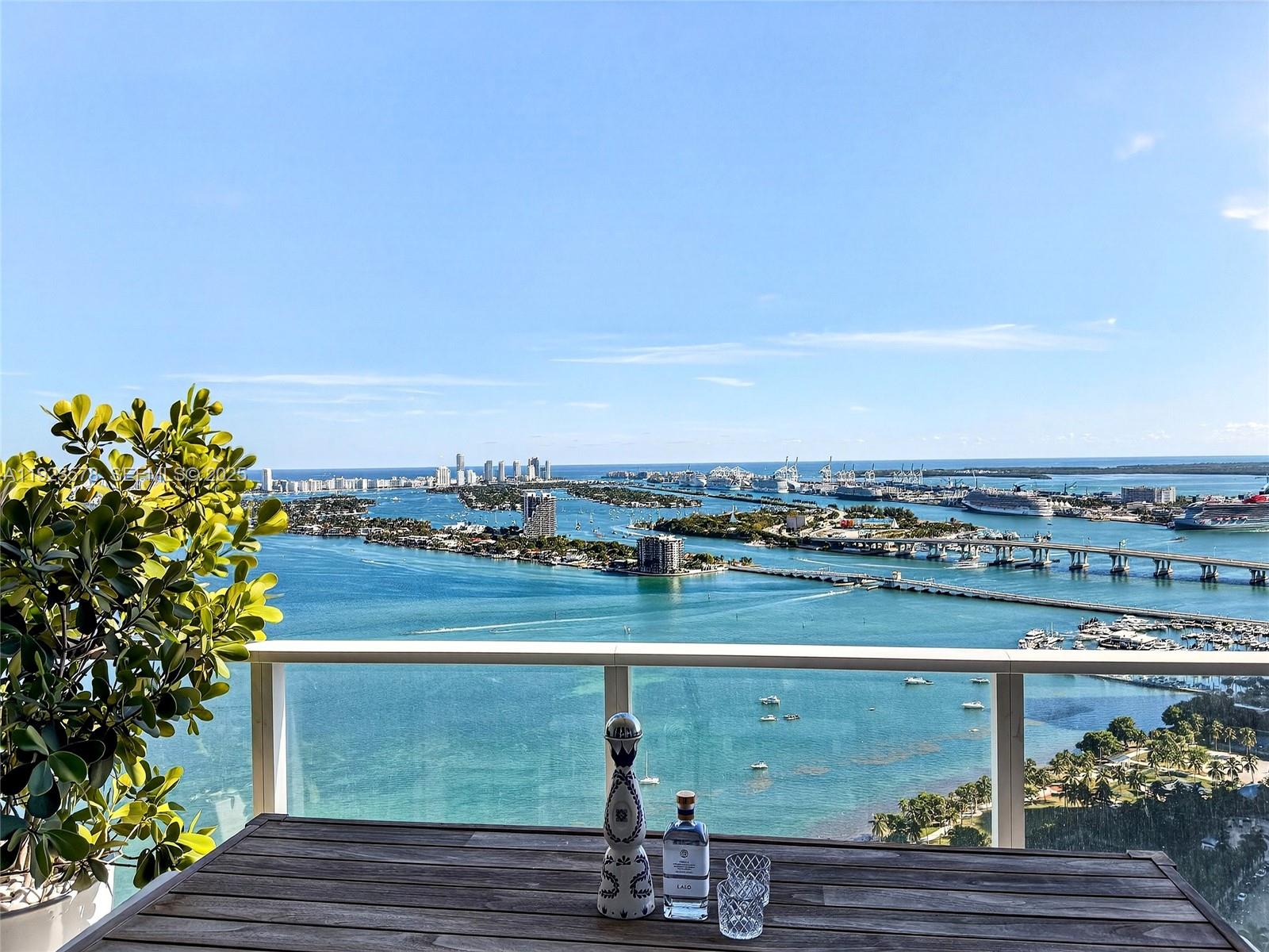 2020 N Bayshore Dr 4103